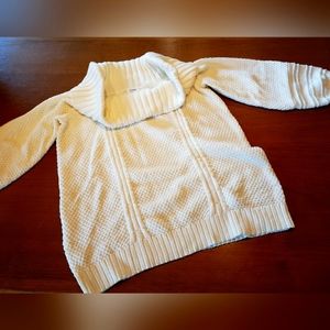 White Crown & Ivy long sleeved sweater